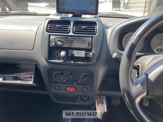 Suzuki SWIFT 2004-03 7225719-15