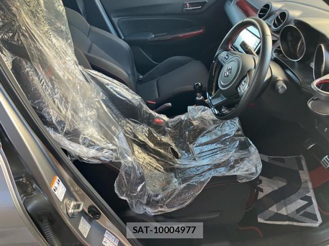 Suzuki SWIFT 2021-11 7225778-17