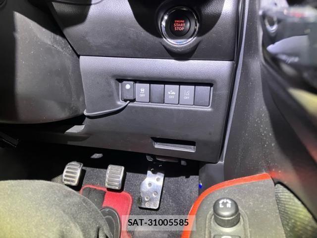 Suzuki SWIFT 2018-07 7225761-19