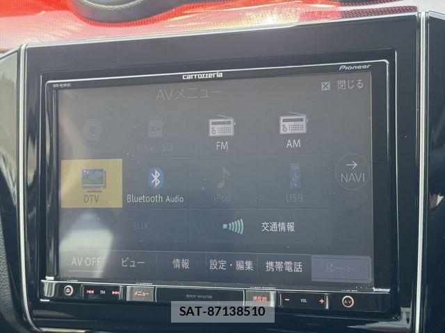 Suzuki SWIFT 2018-03 7225758-17