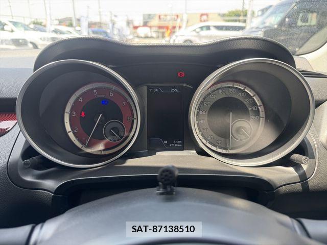 Suzuki SWIFT 2018-03 7225758-19