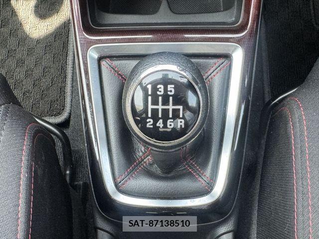Suzuki SWIFT 2018-03 7225758-22