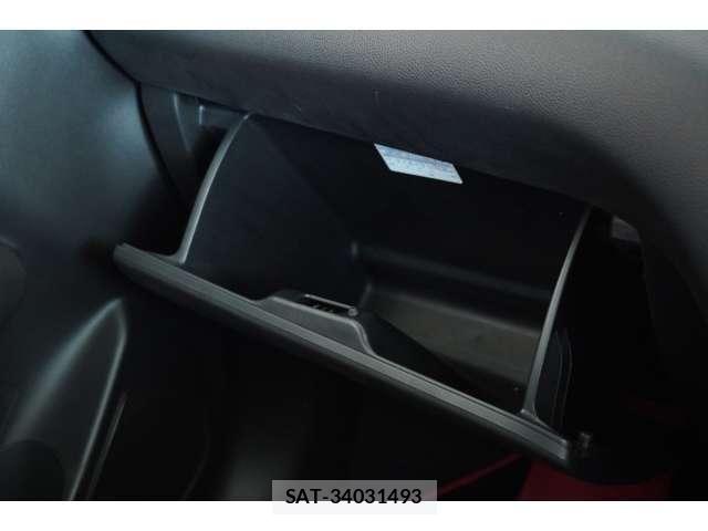 Suzuki SWIFT 2018-06 7225759-24