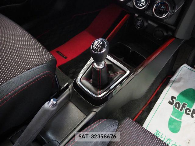 Suzuki SWIFT 2018-05 7225760-12