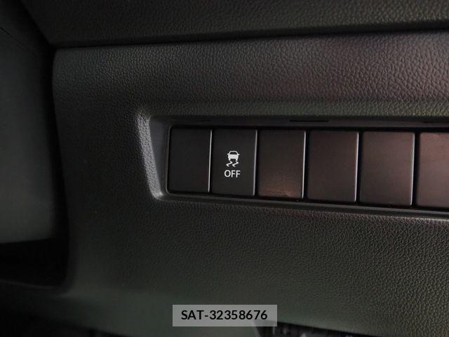 Suzuki SWIFT 2018-05 7225760-26