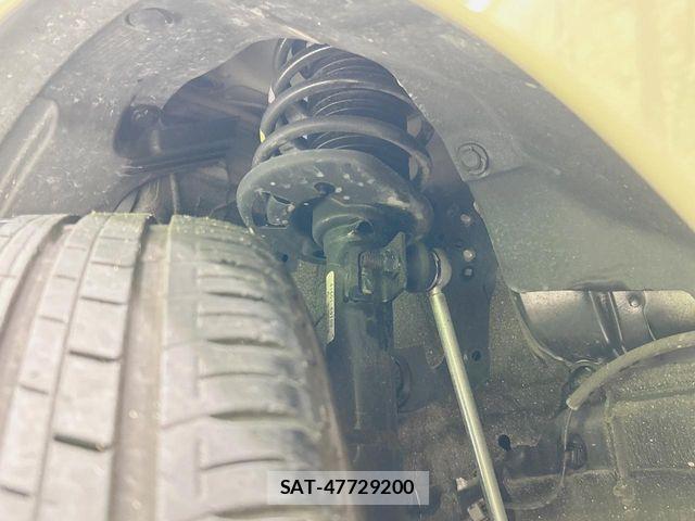 Suzuki SWIFT 2024-02 7225786-19