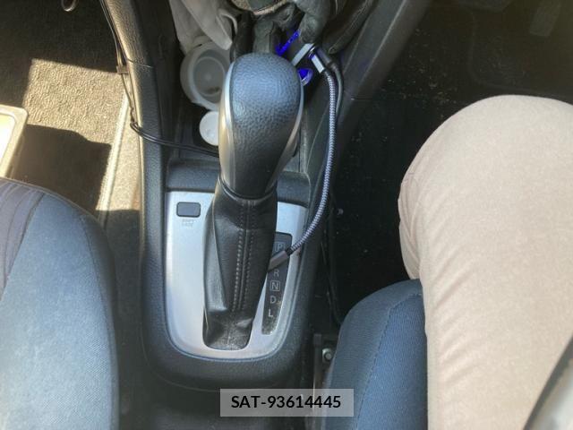 Suzuki SWIFT 2012-03 7225727-13