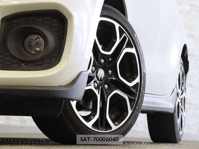 Suzuki SWIFT 2018-09 7225762-18