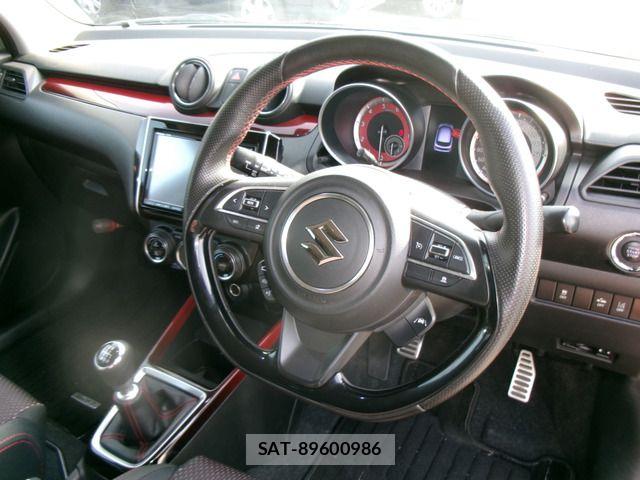 Suzuki SWIFT 2017-10 7225752-18