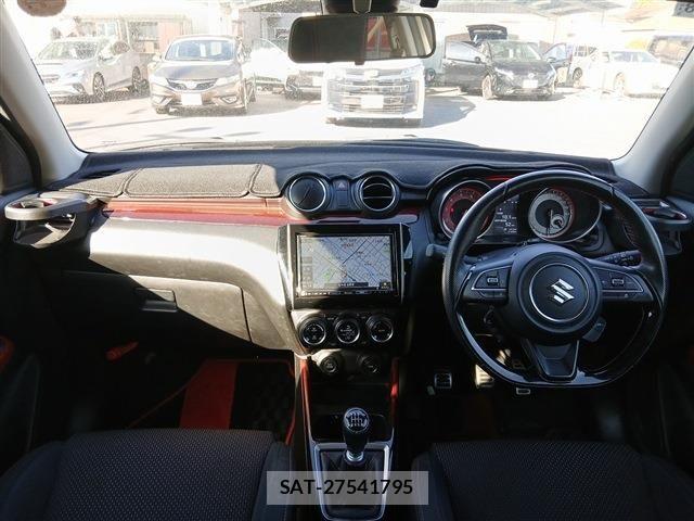 Suzuki SWIFT 2020-08 7225773-17