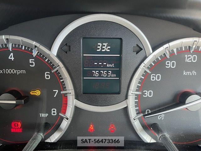Suzuki SWIFT 2014-02 7225732-29