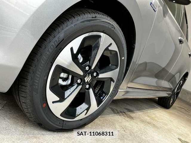 Suzuki SWIFT 2025-01 7225793-15