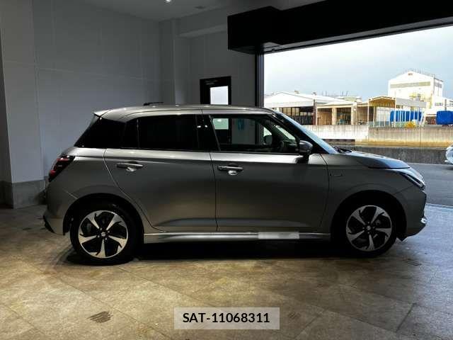 Suzuki SWIFT 2025-01 7225793-7