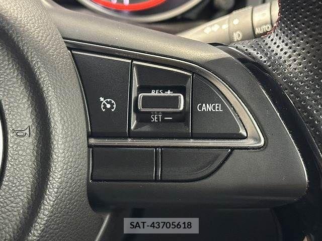 Suzuki SWIFT 2021-04 7225766-4