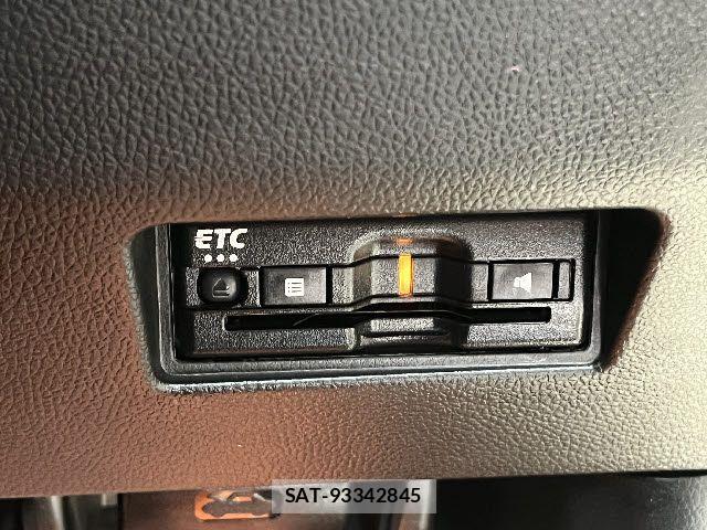 Suzuki SWIFT 2022-09 7225779-15