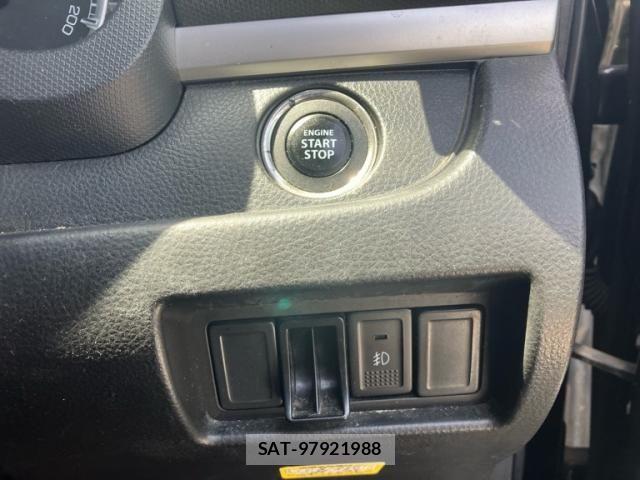 Suzuki SWIFT 2010-10 7225729-21