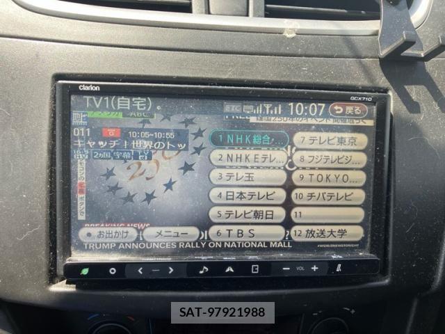 Suzuki SWIFT 2010-10 7225729-23