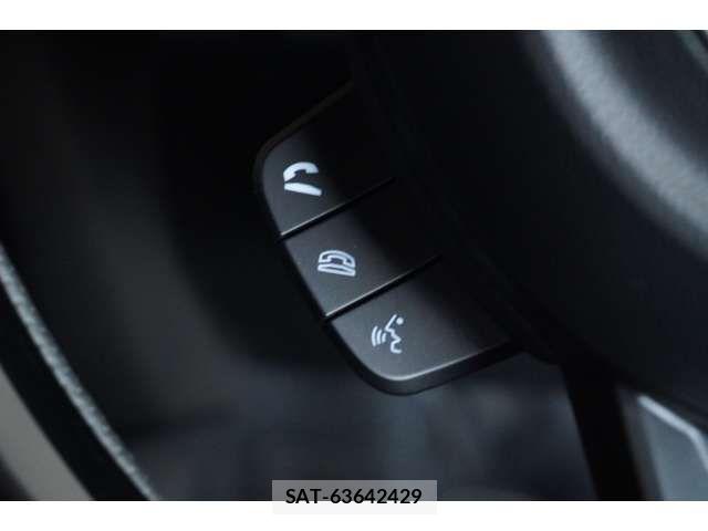 Suzuki SWIFT 2023-08 7225784-12