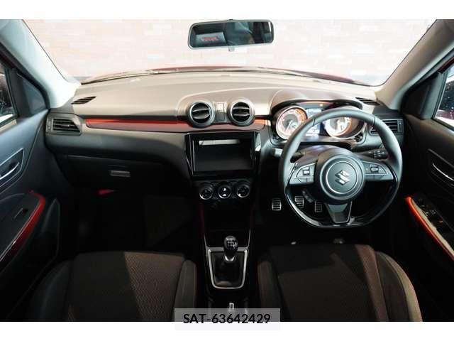 Suzuki SWIFT 2023-08 7225784-4