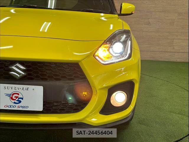 Suzuki SWIFT 2021-05 7225774-10
