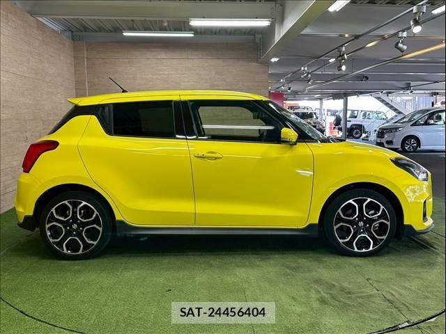 Suzuki SWIFT 2021-05 7225774-17