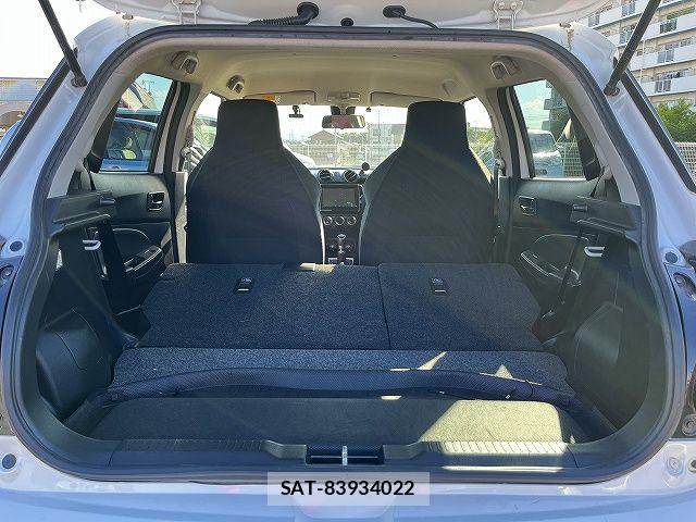Suzuki SWIFT 2018-04 7252499-20