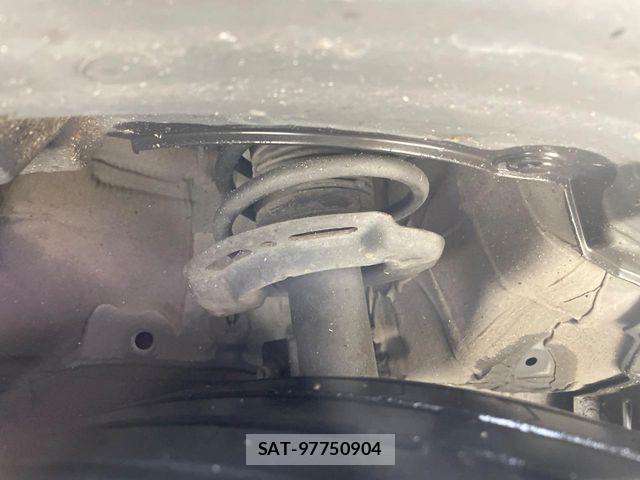Suzuki SWIFT 2015-06 7252496-19