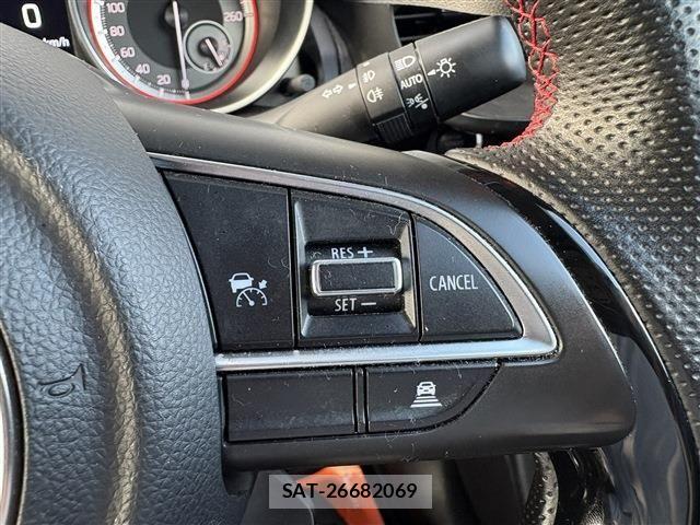 Suzuki SWIFT 2021-05 7252495-28