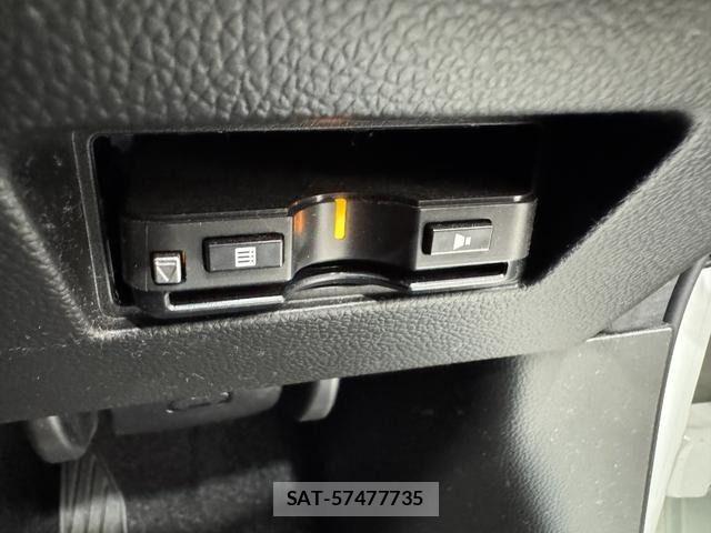 Suzuki SWIFT 2017-09 7252497-21