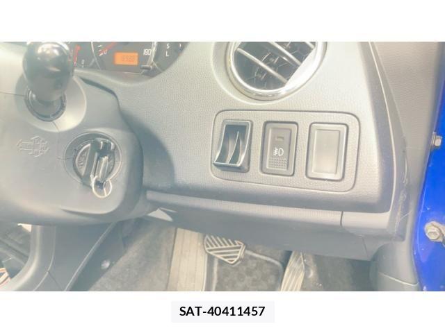 Suzuki SWIFT 2009-10 7273064-9