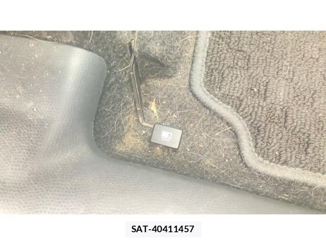 Suzuki SWIFT 2009-10 7273064-16