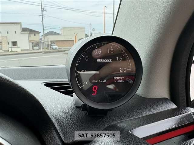 Suzuki SWIFT 2021-02 7273058-5