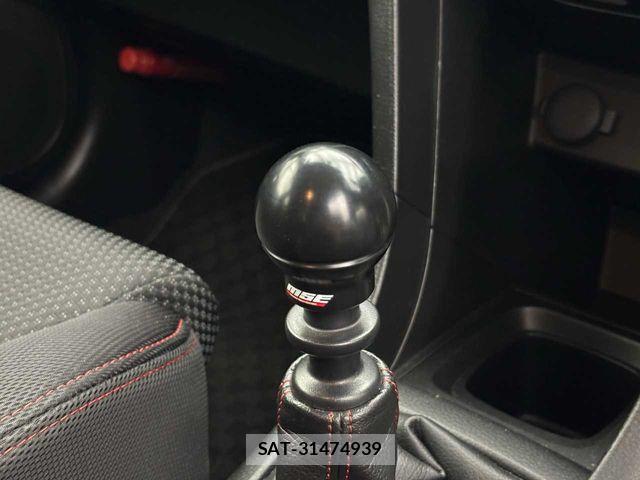 Suzuki SWIFT 2013-11 7330452-13