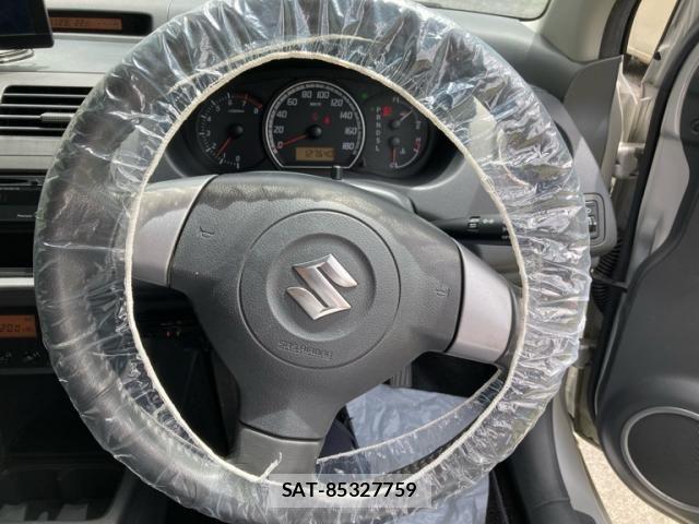 Suzuki SWIFT 2010-03 7330459-17
