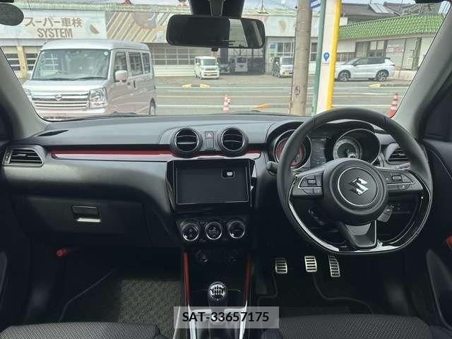 Suzuki SWIFT 2024-07 7330428-6