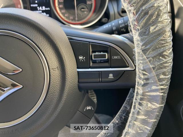 Suzuki SWIFT 2025-10 7330426-17