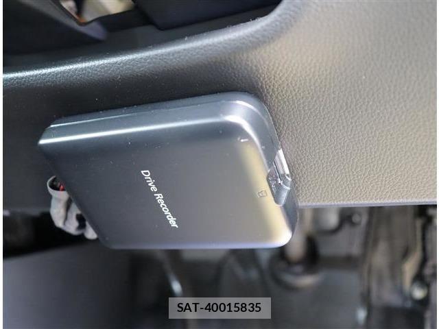 Suzuki SWIFT 2022-12 7330427-24