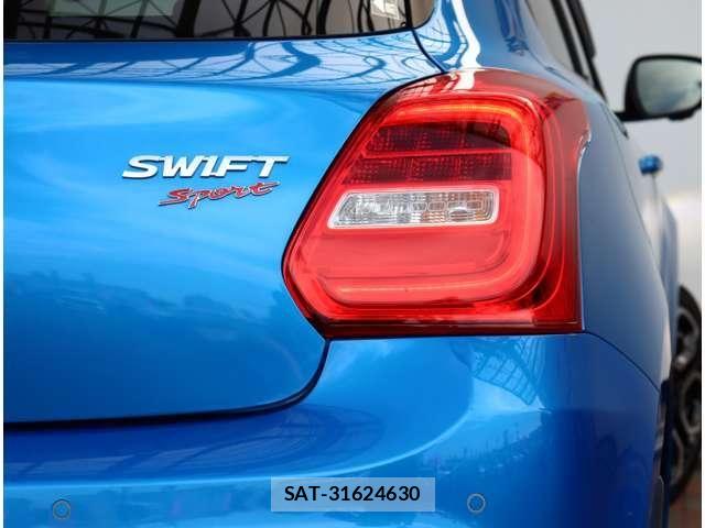 Suzuki SWIFT 2021-11 7330429-16
