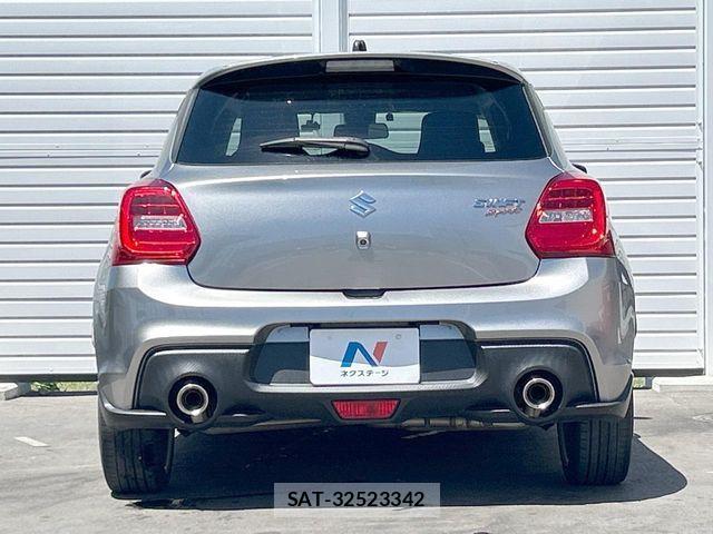 Suzuki SWIFT 2019-03 7330432-15