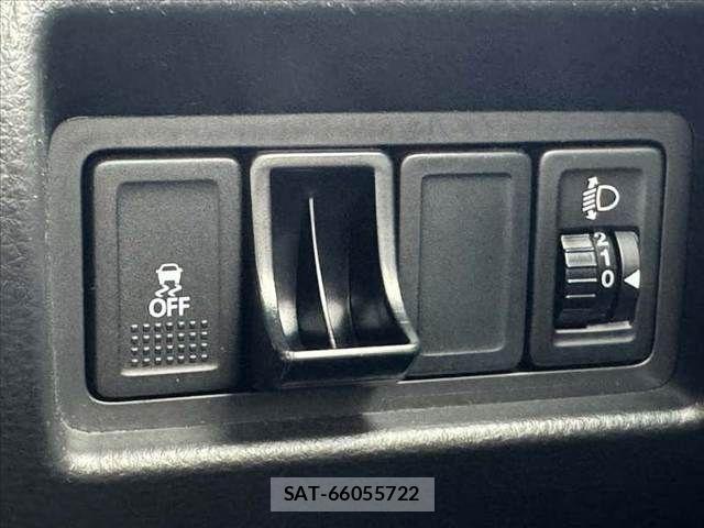Suzuki SWIFT 2015-08 7332712-26