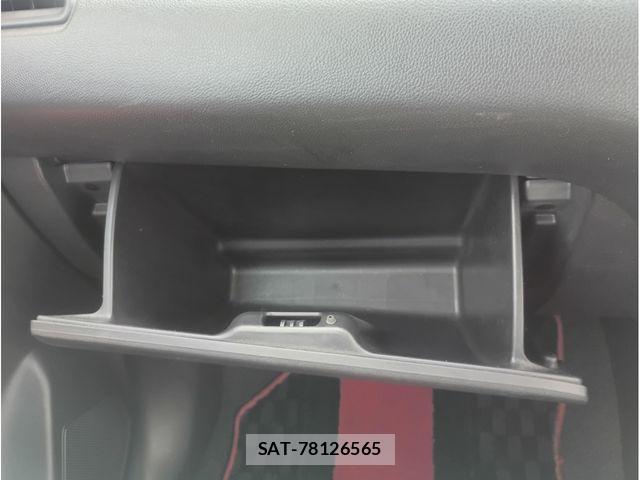 Suzuki SWIFT 2019-02 7330441-15
