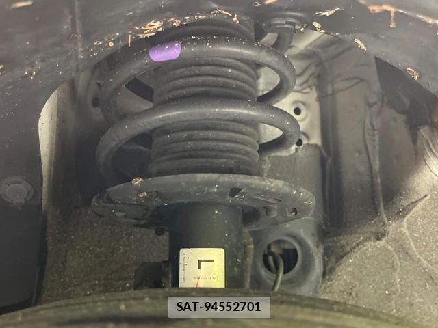 Suzuki SWIFT 2020-04 7330434-19