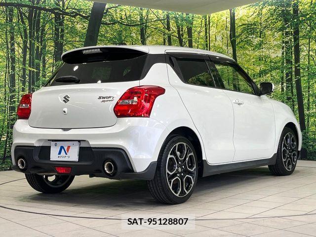 Suzuki SWIFT 2018-03 7330442-17