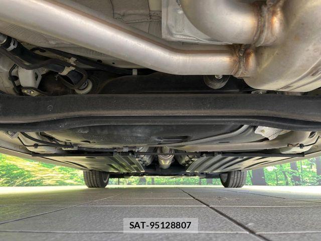 Suzuki SWIFT 2018-03 7330442-19