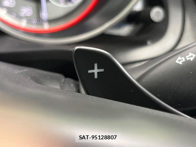 Suzuki SWIFT 2018-03 7330442-7