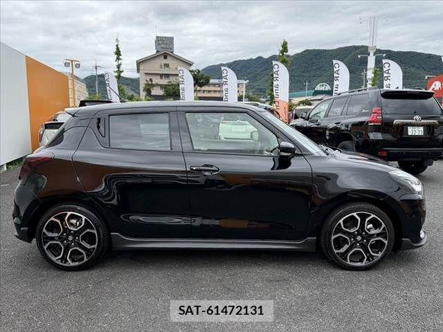 Suzuki SWIFT 2022-05 7330430-11