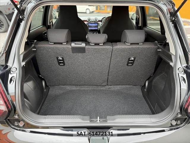 Suzuki SWIFT 2022-05 7330430-18