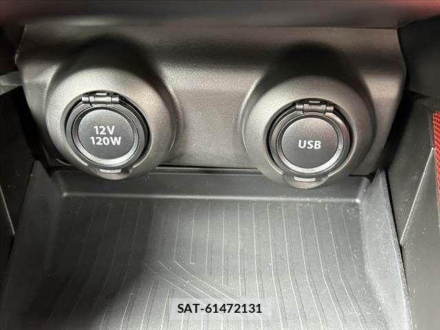 Suzuki SWIFT 2022-05 7330430-25