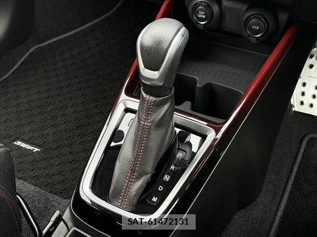 Suzuki SWIFT 2022-05 7330430-26