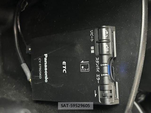 Suzuki SWIFT 2019-02 7360055-5
